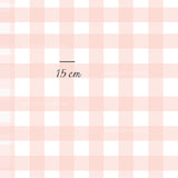 a pink checkered pattern with the word 15 cm