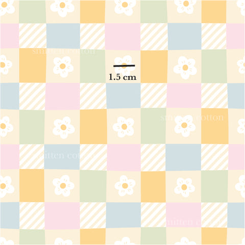 a pattern with a flower on it